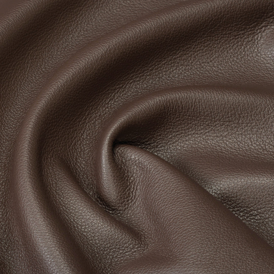 An application scenario or product detail of leather for garments - Image 17