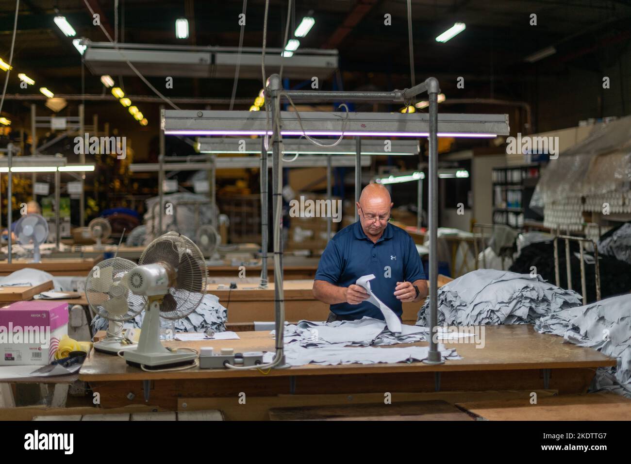 An application scenario or product detail of leather goods manufacturers - Image 6