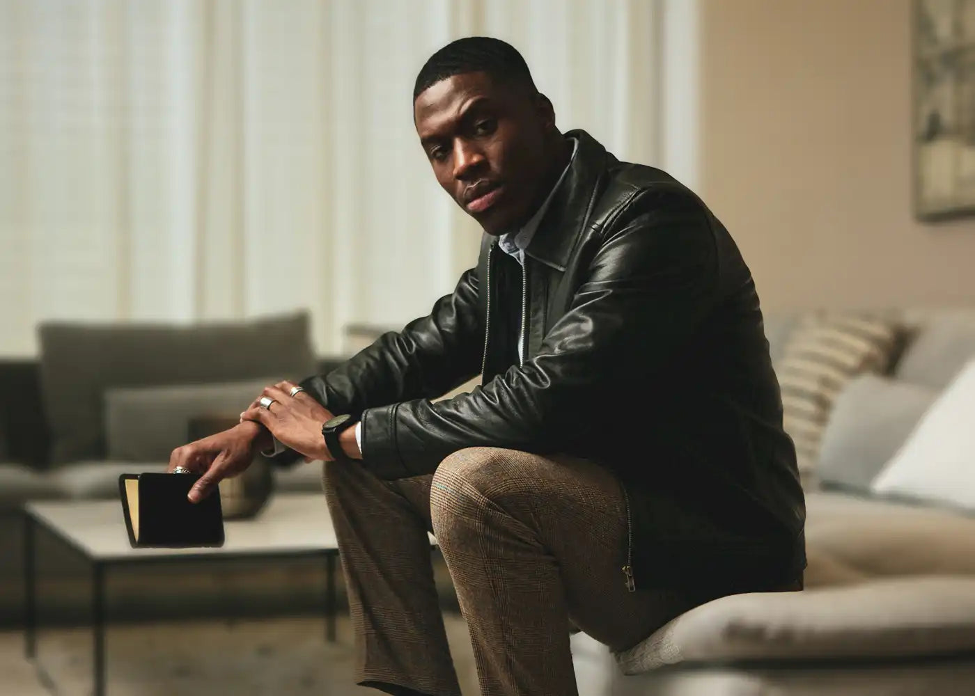 An application scenario or product detail of leather jacket maker - Image 11