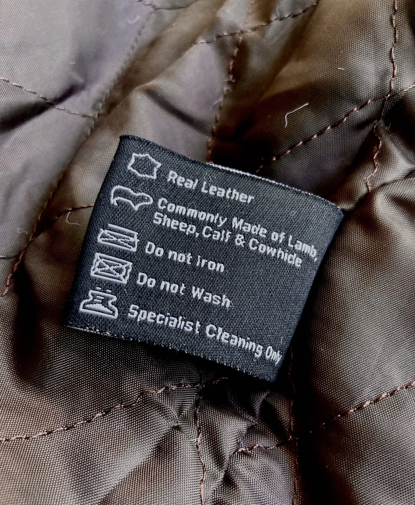 An application scenario or product detail of leather jacket maker - Image 19