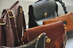 Featured image for the leather purse company guide