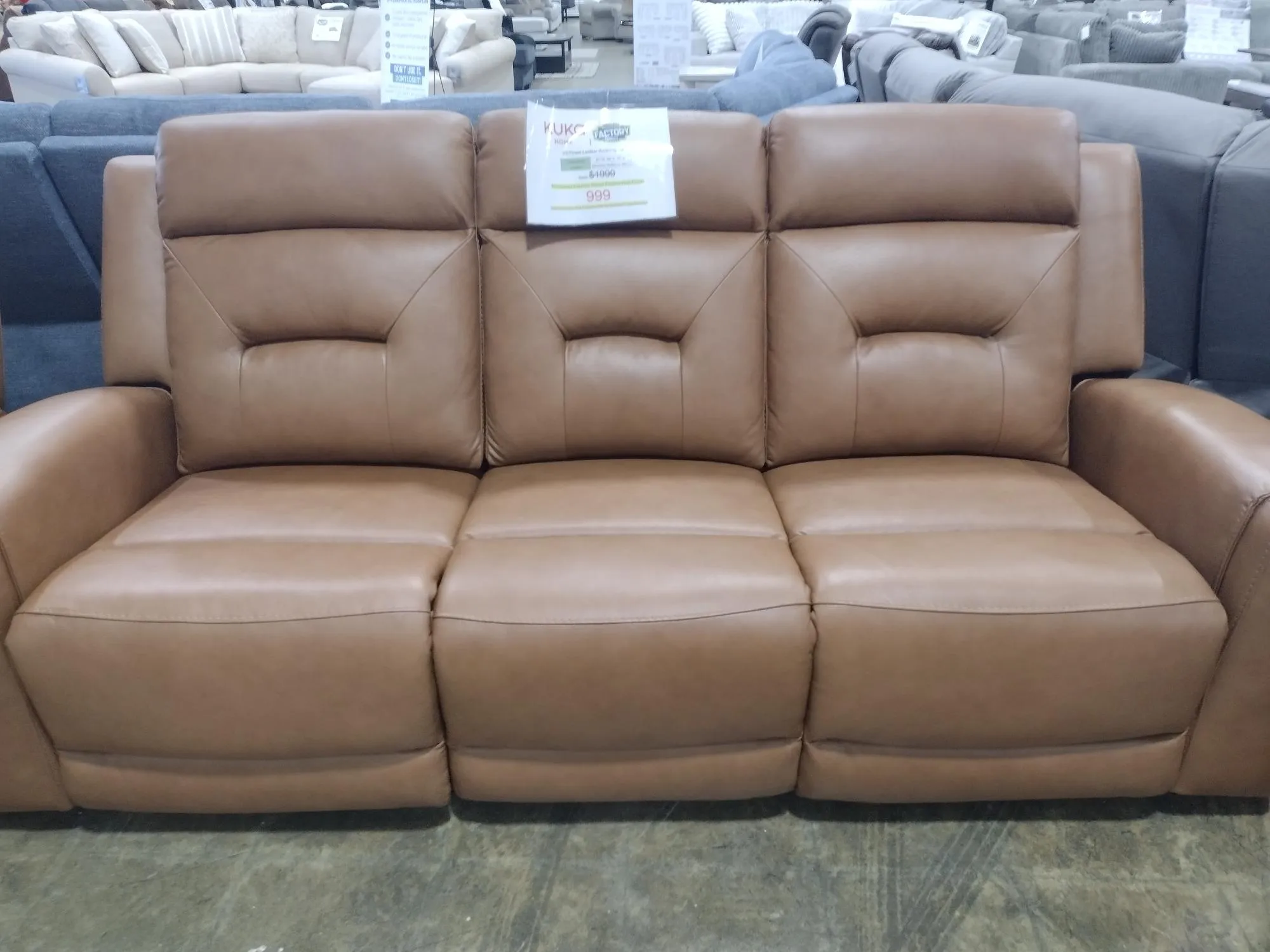 An application scenario or product detail of leather sofa factory outlet - Image 6