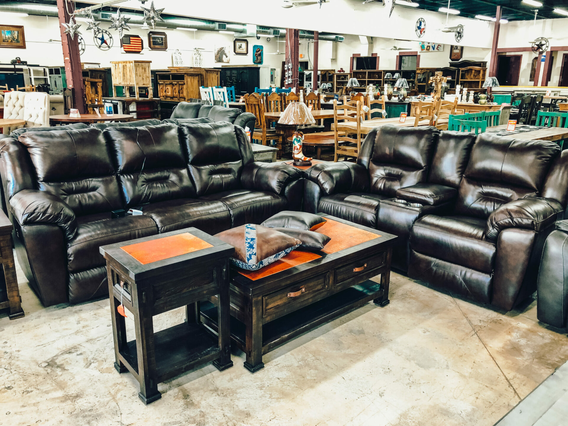 An application scenario or product detail of leather sofa factory outlet - Image 15