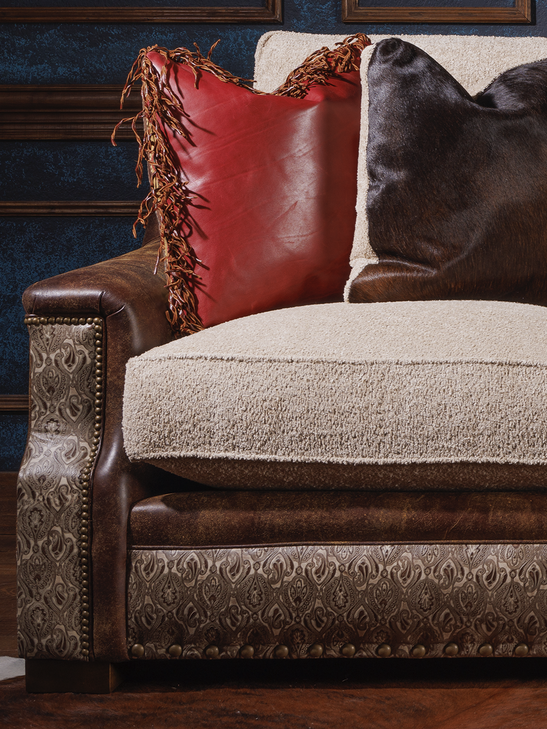 An application scenario or product detail of leather sofa with fabric cushions - Image 1