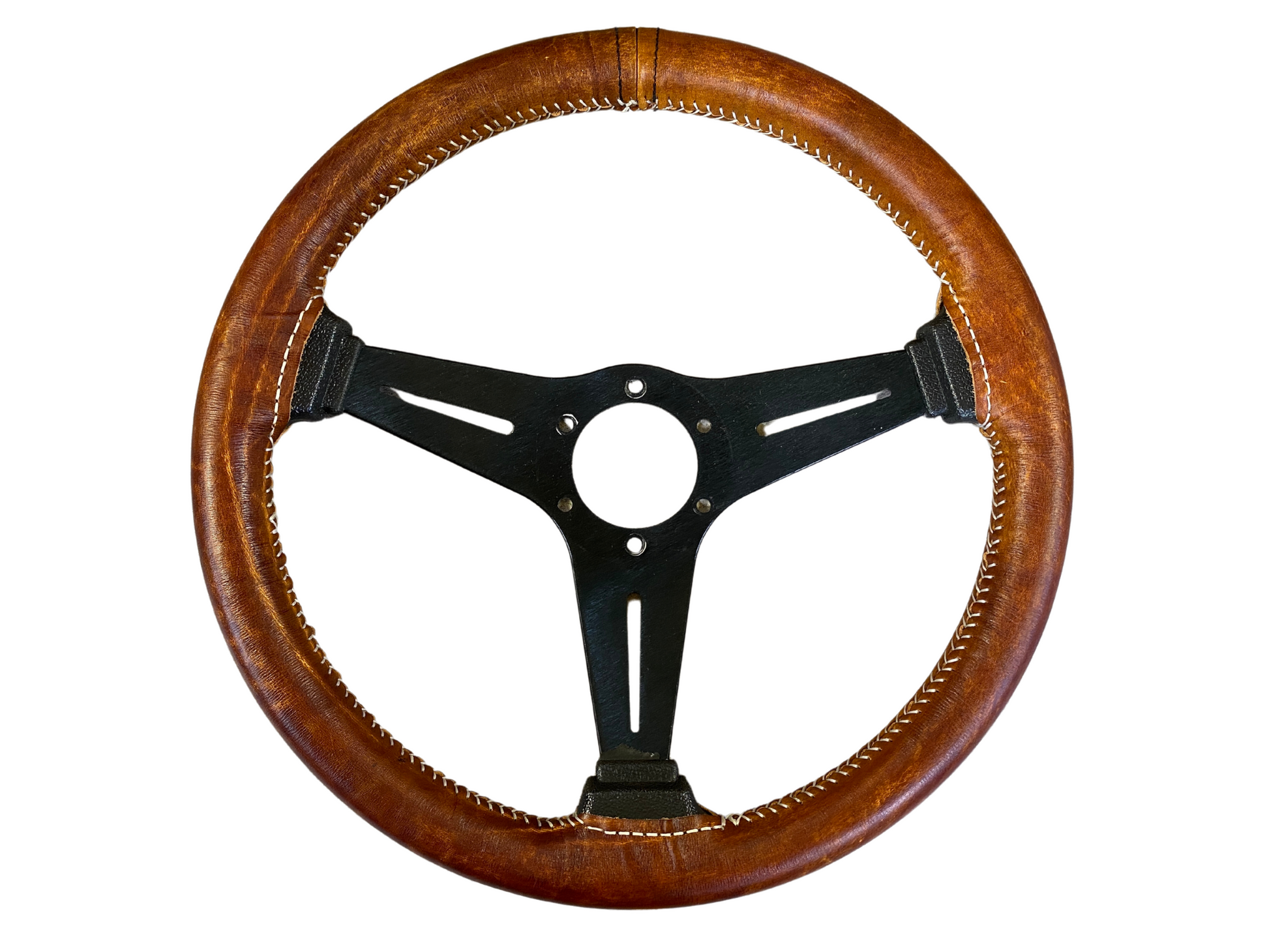 An application scenario or product detail of leather steering wheel cover custom - Image 11