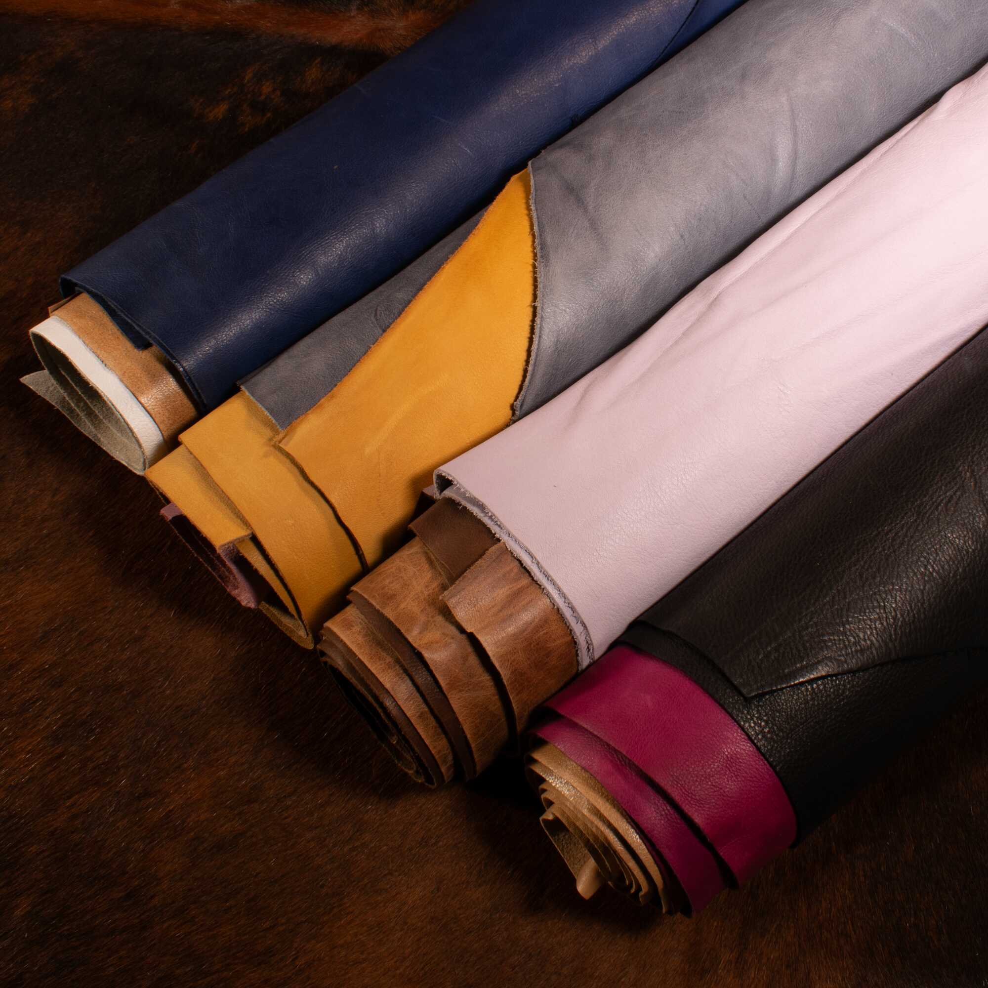 An application scenario or product detail of maverick leather company - Image 20