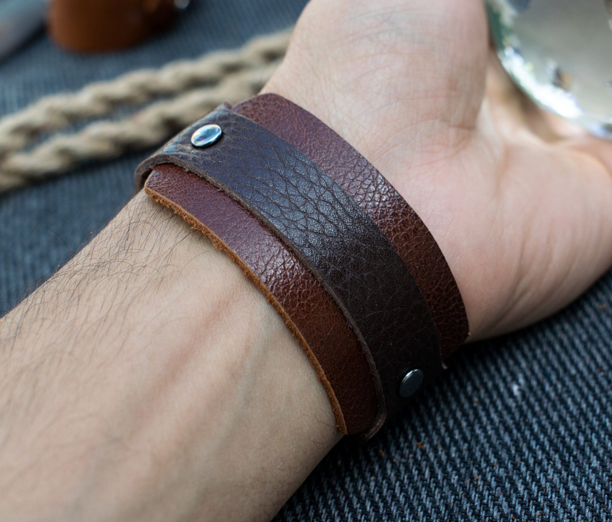 An application scenario or product detail of mens custom leather bracelets - Image 3