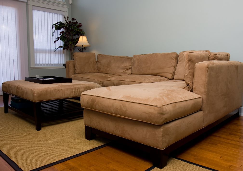 An application scenario or product detail of microfiber suede sofa - Image 10