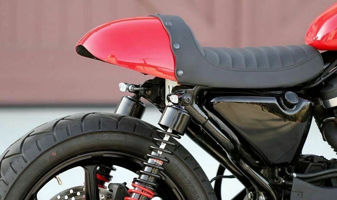 An application scenario or product detail of motorcycle seat vinyl - Image 22