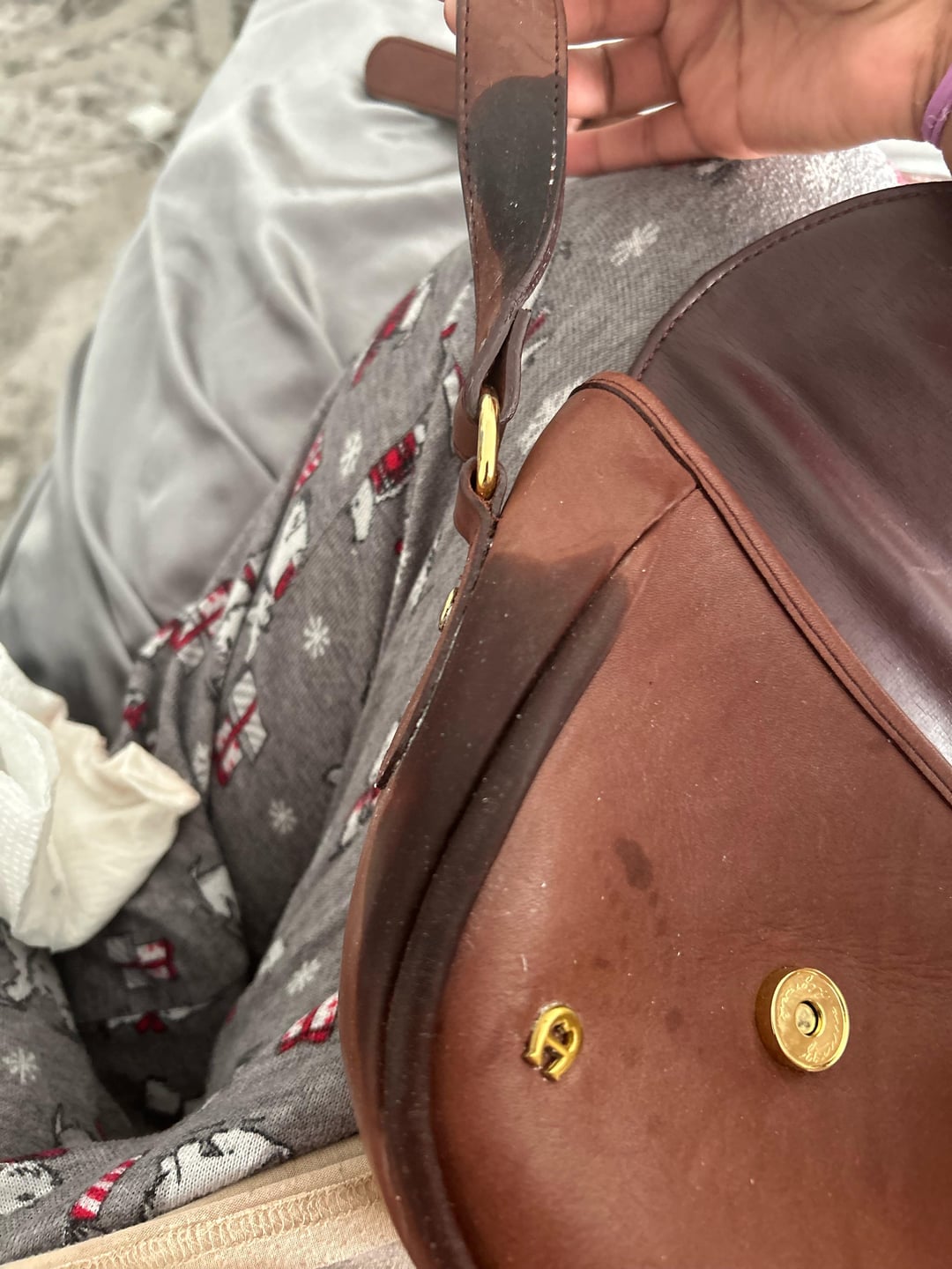 An application scenario or product detail of oil stain on leather - Image 23