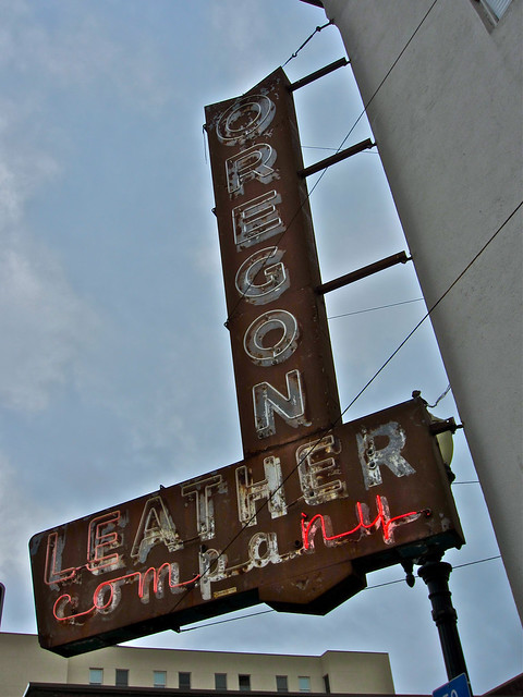 An application scenario or product detail of oregon leather company - Image 5