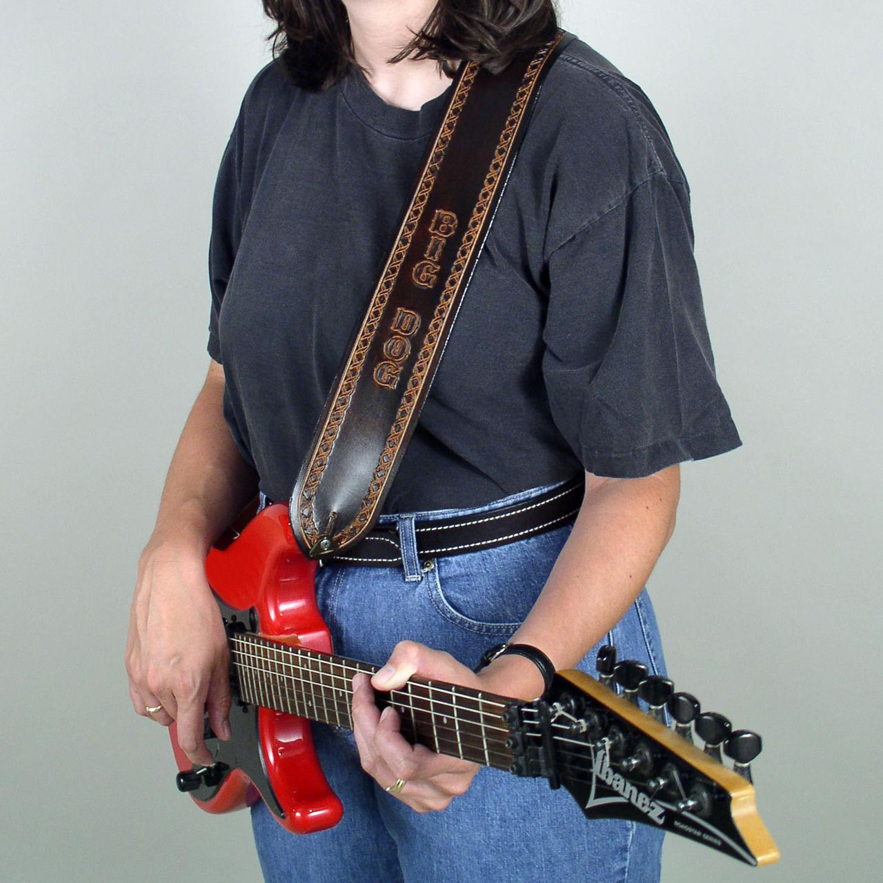 An application scenario or product detail of personalized custom leather guitar straps - Image 10