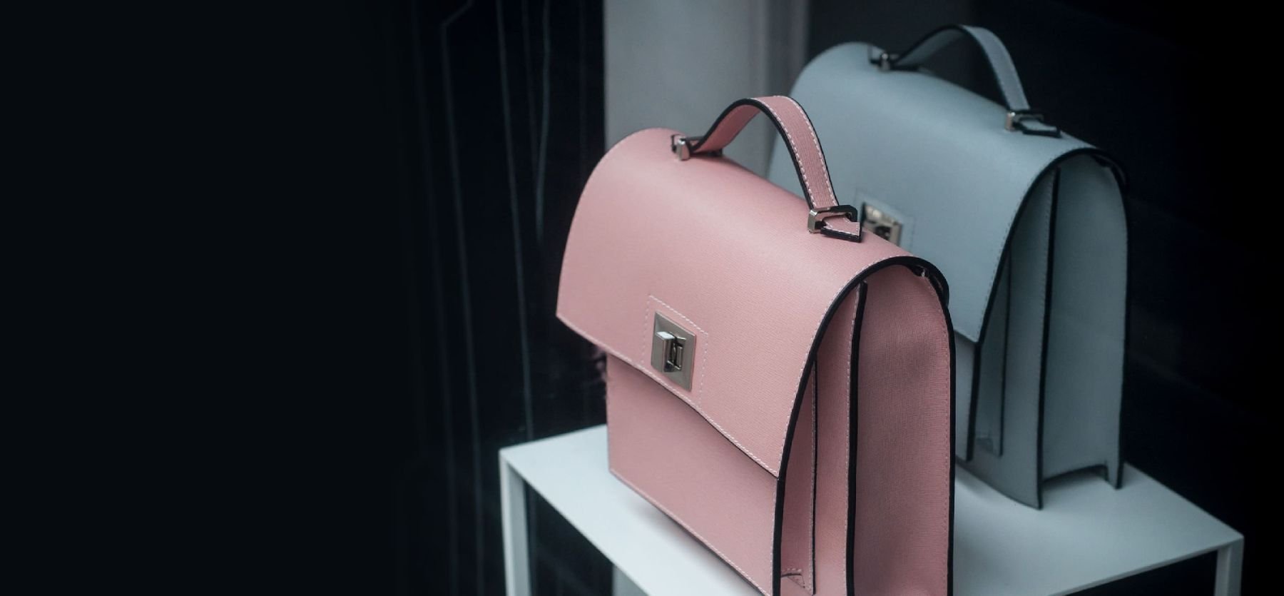 An application scenario or product detail of polyurethane leather paint - Image 9