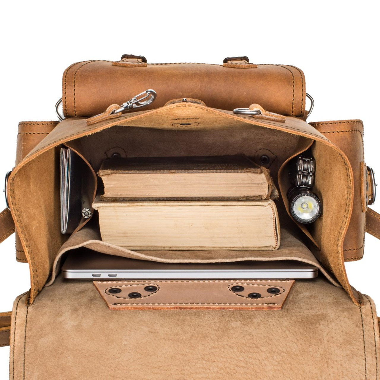 An application scenario or product detail of saddleback leather company - Image 14