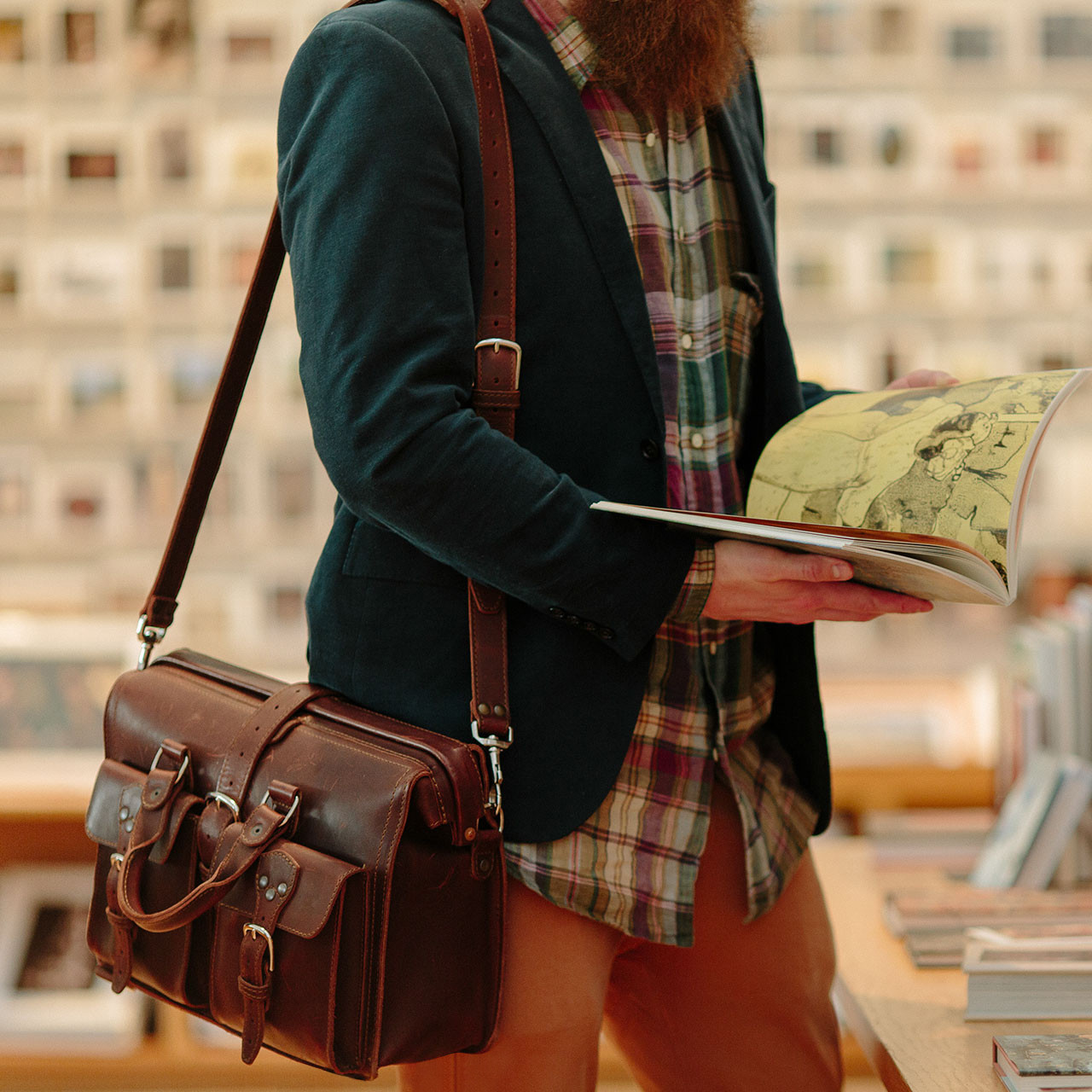 An application scenario or product detail of saddleback leather company briefcase - Image 9