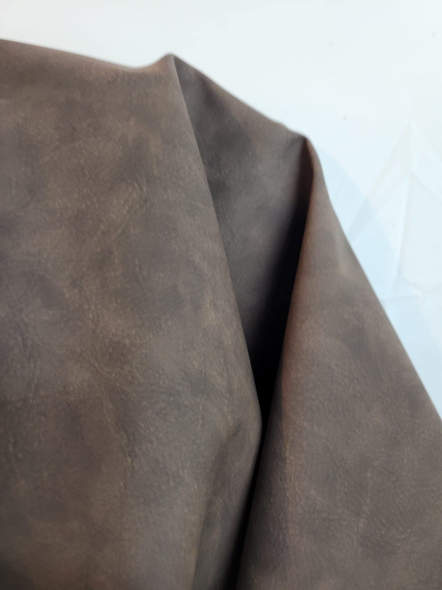 An application scenario or product detail of saude leather - Image 10