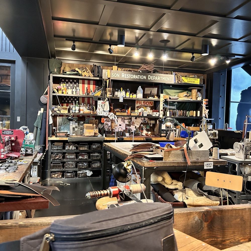 An application scenario or product detail of seattle leather company - Image 1