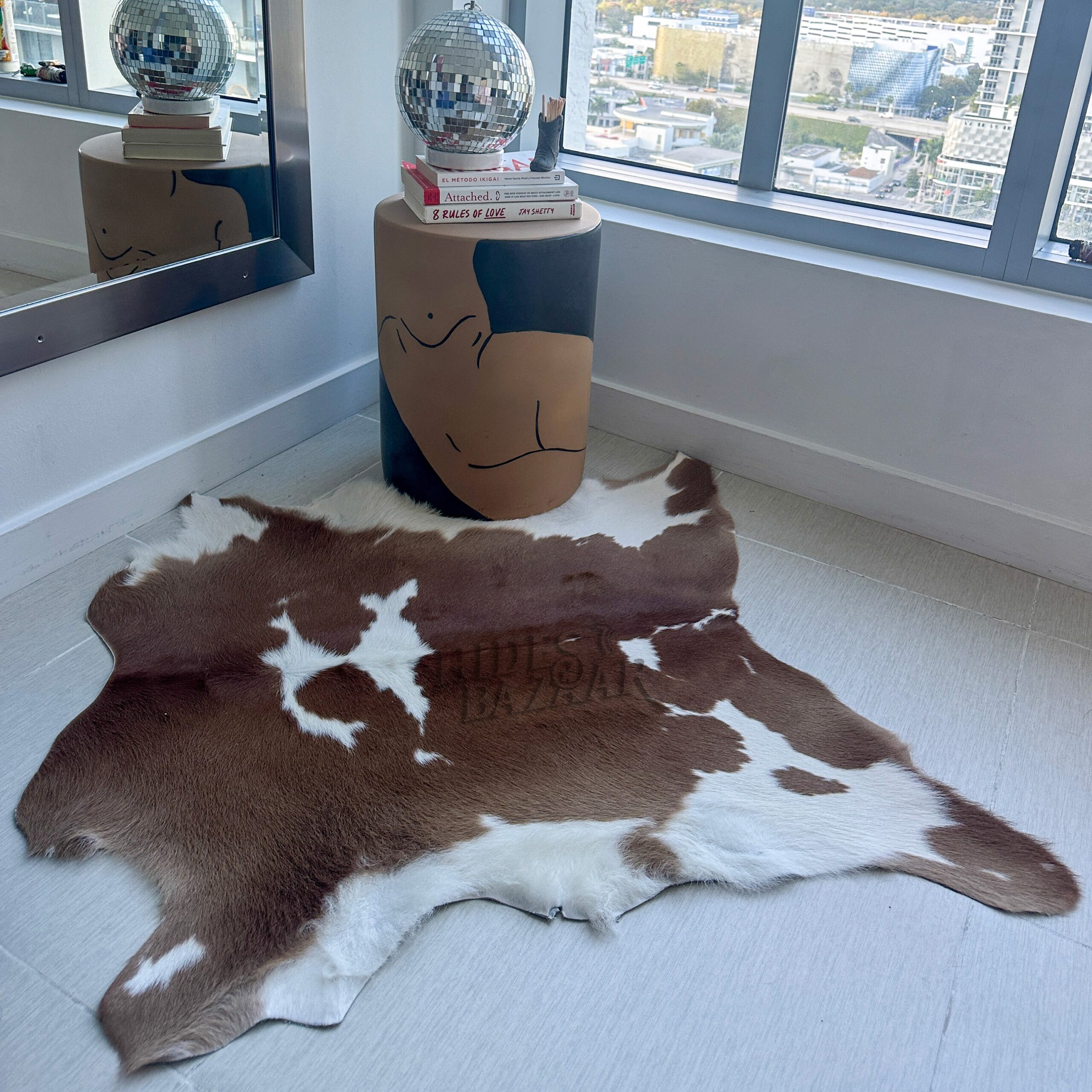 An application scenario or product detail of small cowhide rugs - Image 19