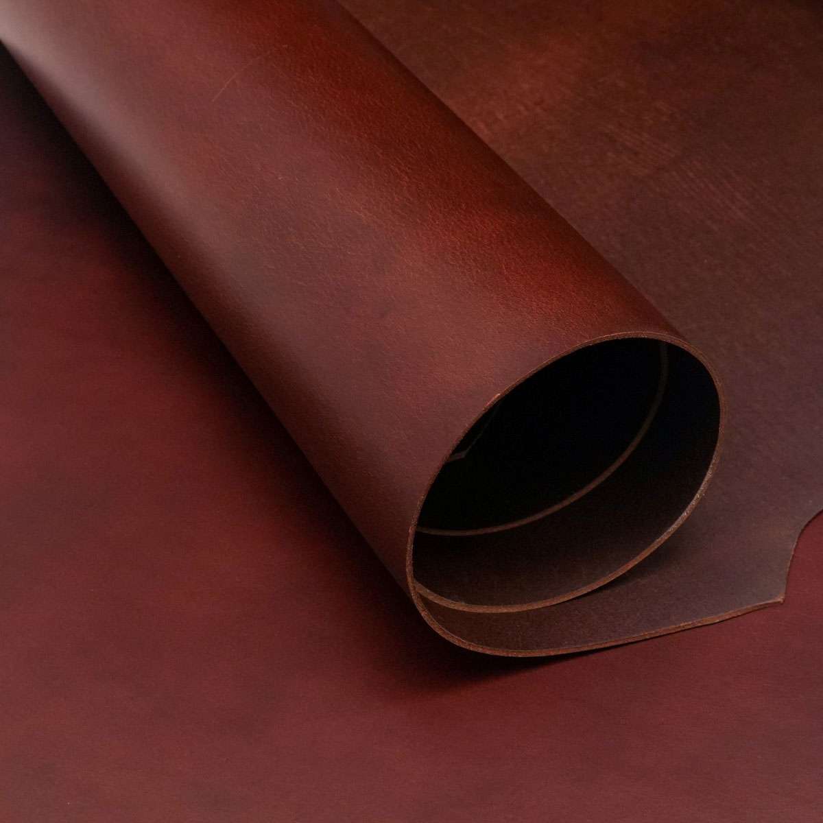 An application scenario or product detail of springfield leather company catalog - Image 3
