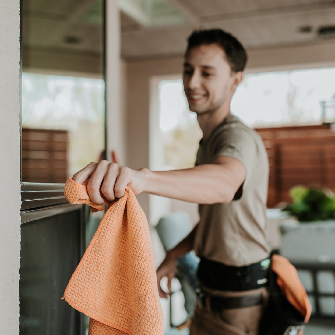 An application scenario or product detail of squeegee towel - Image 9