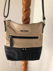 Featured image for the stone and company leather purses guide