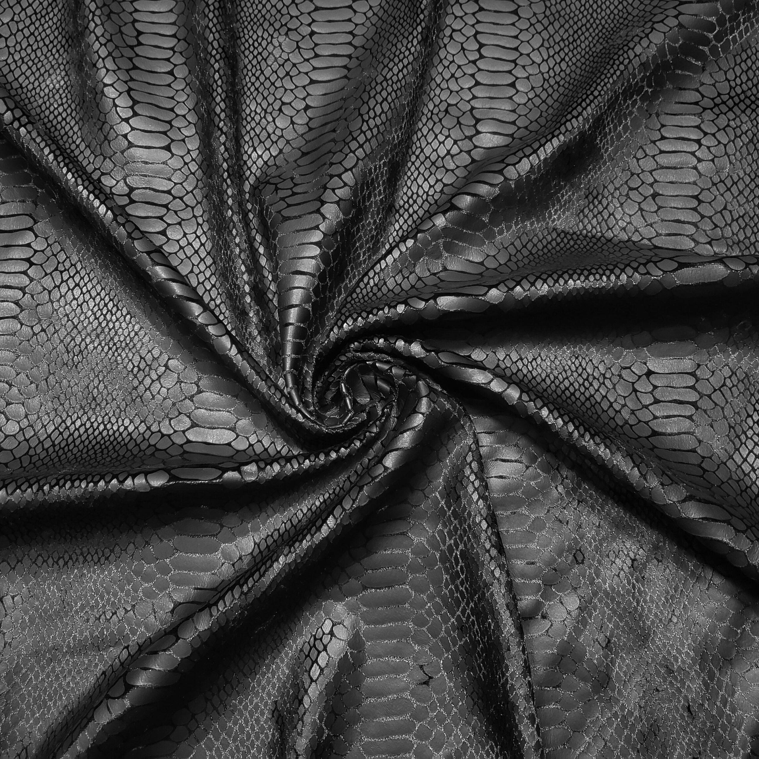 An application scenario or product detail of stretch fake leather - Image 18