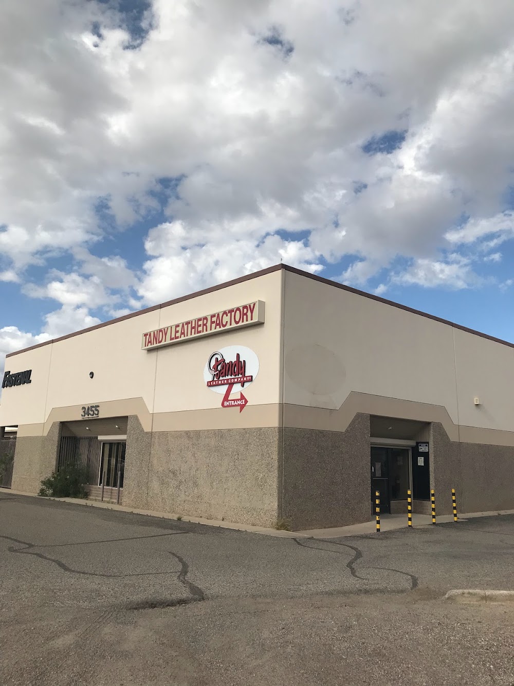 An application scenario or product detail of tandy leather factory promo code - Image 20