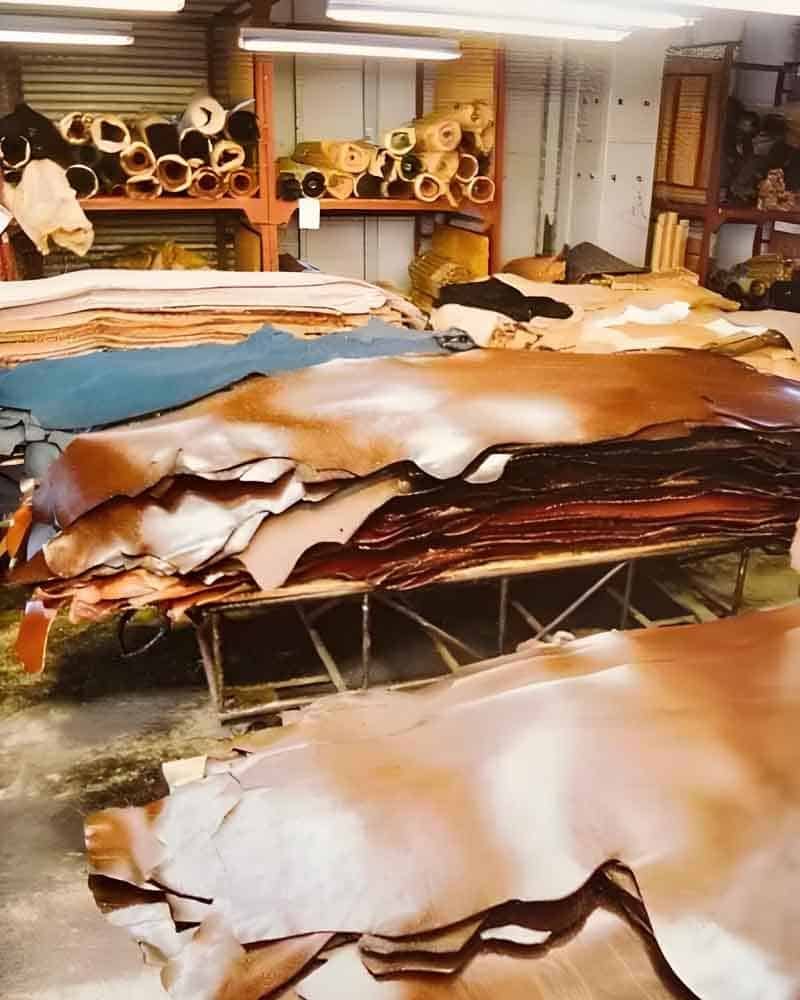 An application scenario or product detail of the leather factory furniture - Image 18