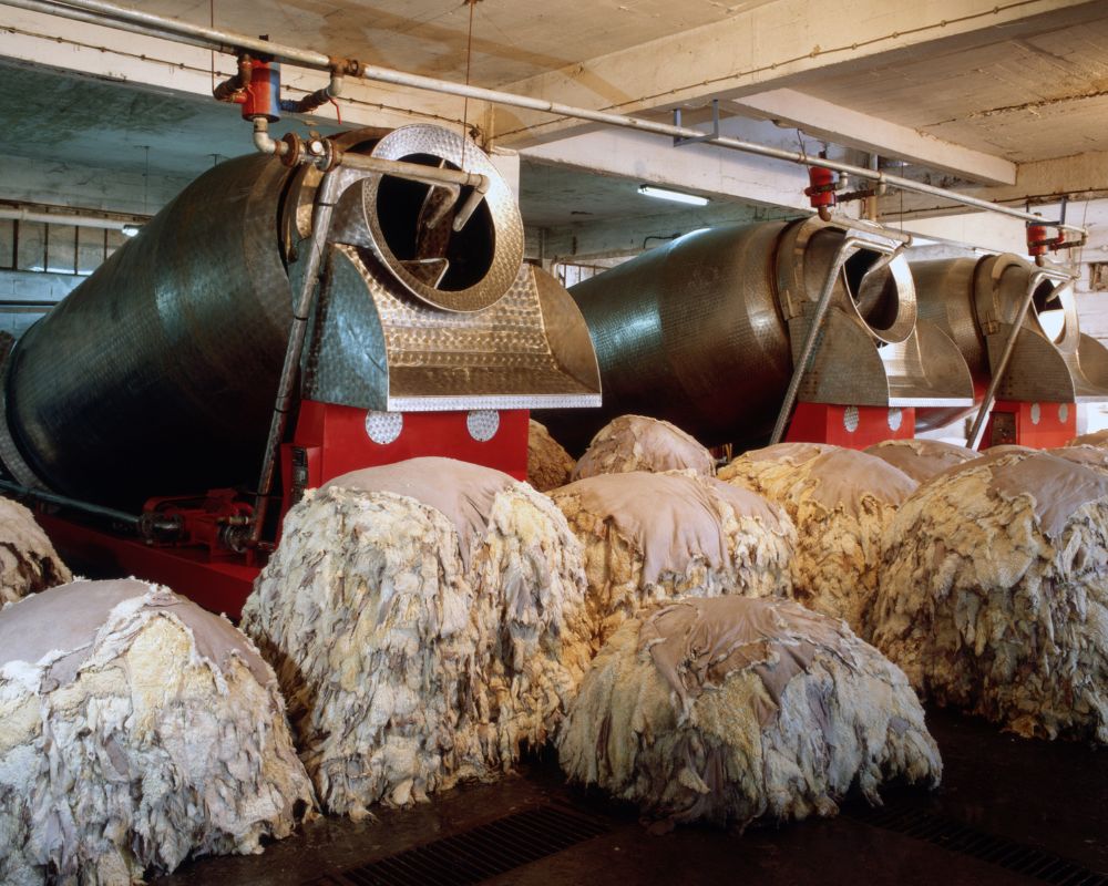 An application scenario or product detail of the leather factory furniture - Image 20