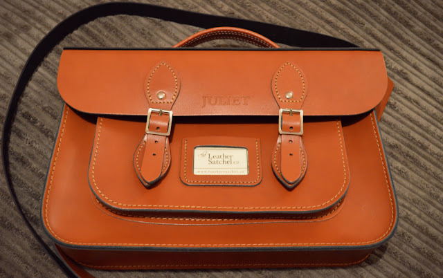 An application scenario or product detail of the leather satchel company - Image 7
