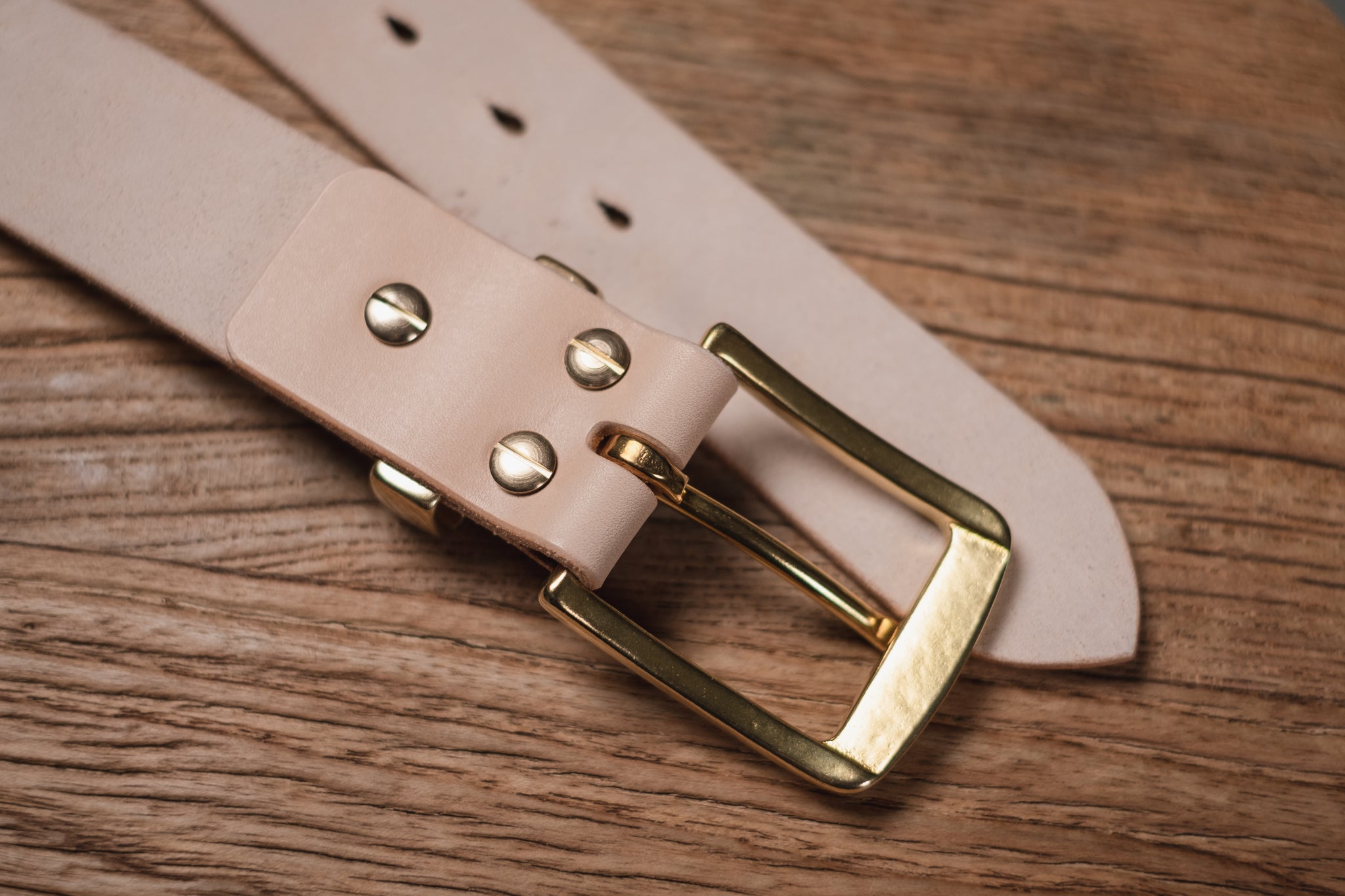 An application scenario or product detail of veg leather belt - Image 3