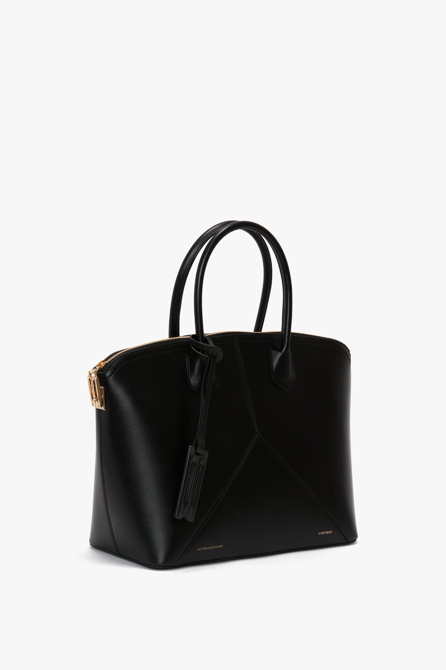 An application scenario or product detail of victoria leather company handbags - Image 4
