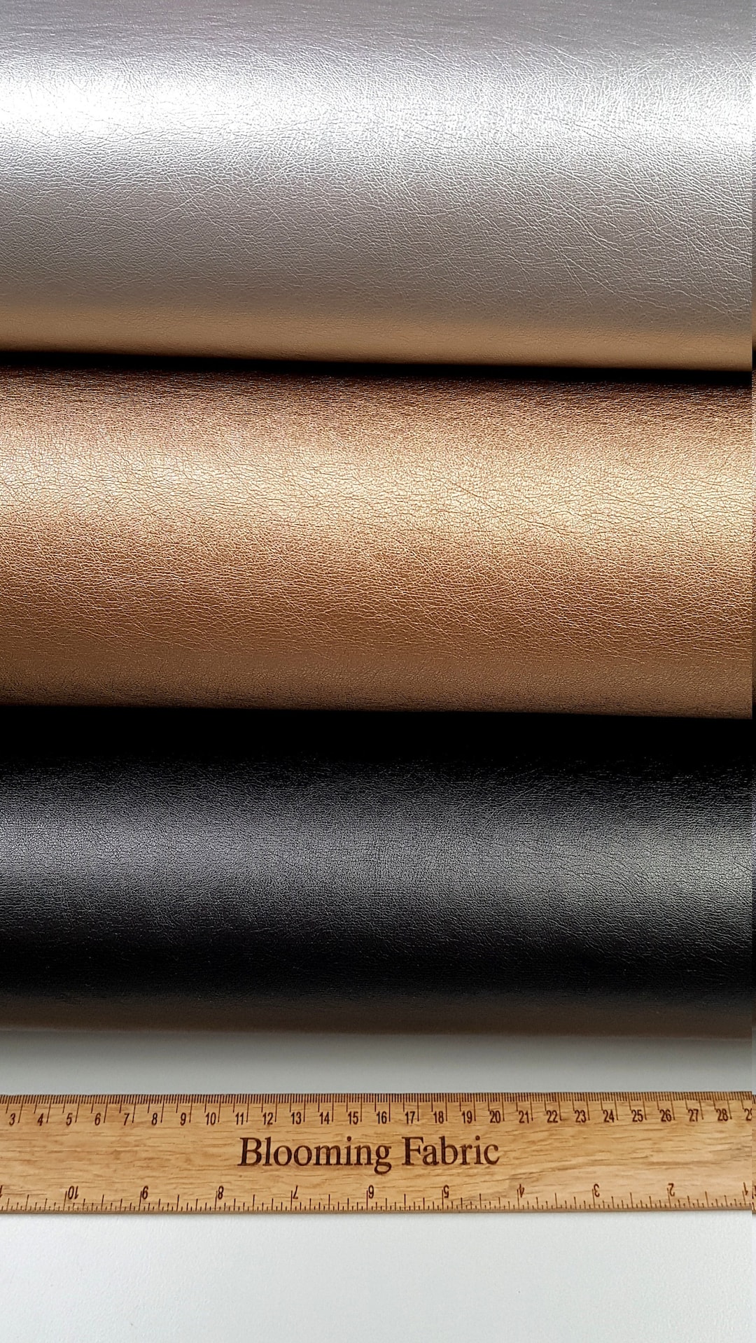 An application scenario or product detail of vinyl leatherette fabric - Image 22