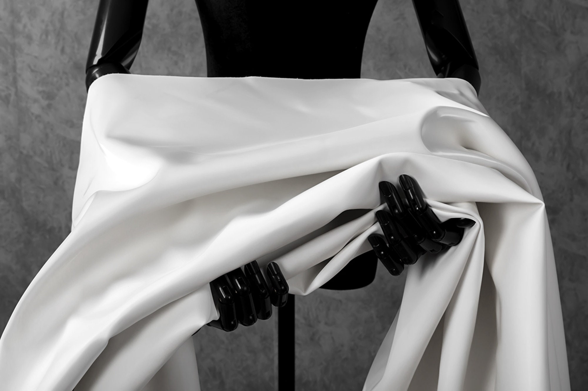 An application scenario or product detail of white leather fabric - Image 15
