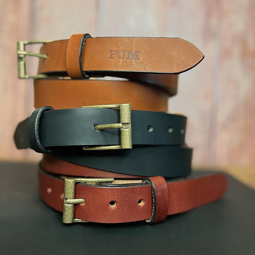 An application scenario or product detail of wholesale leather belts - Image 9