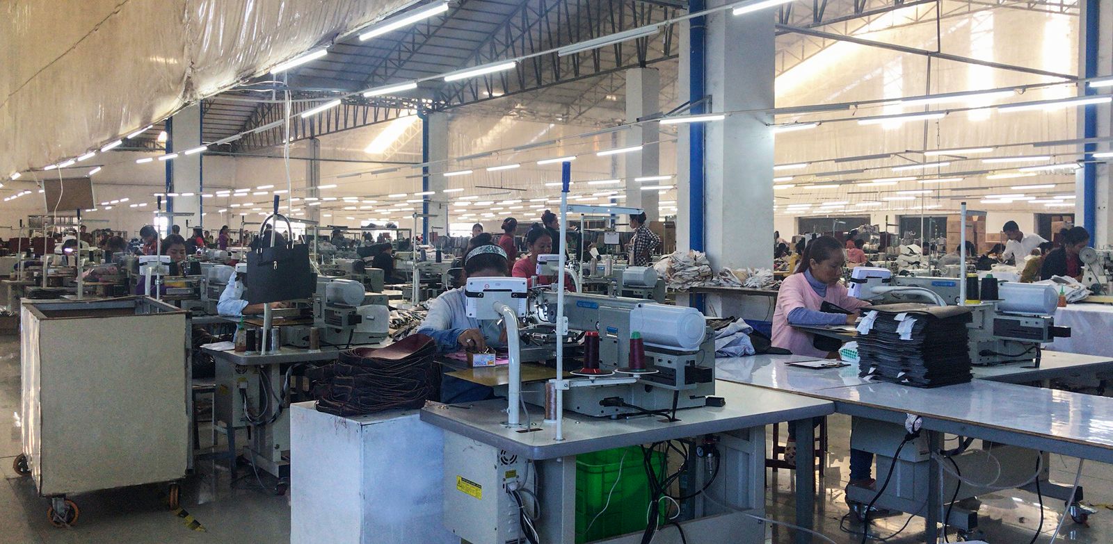 An application scenario or product detail of wholesale leather manufacturers - Image 16