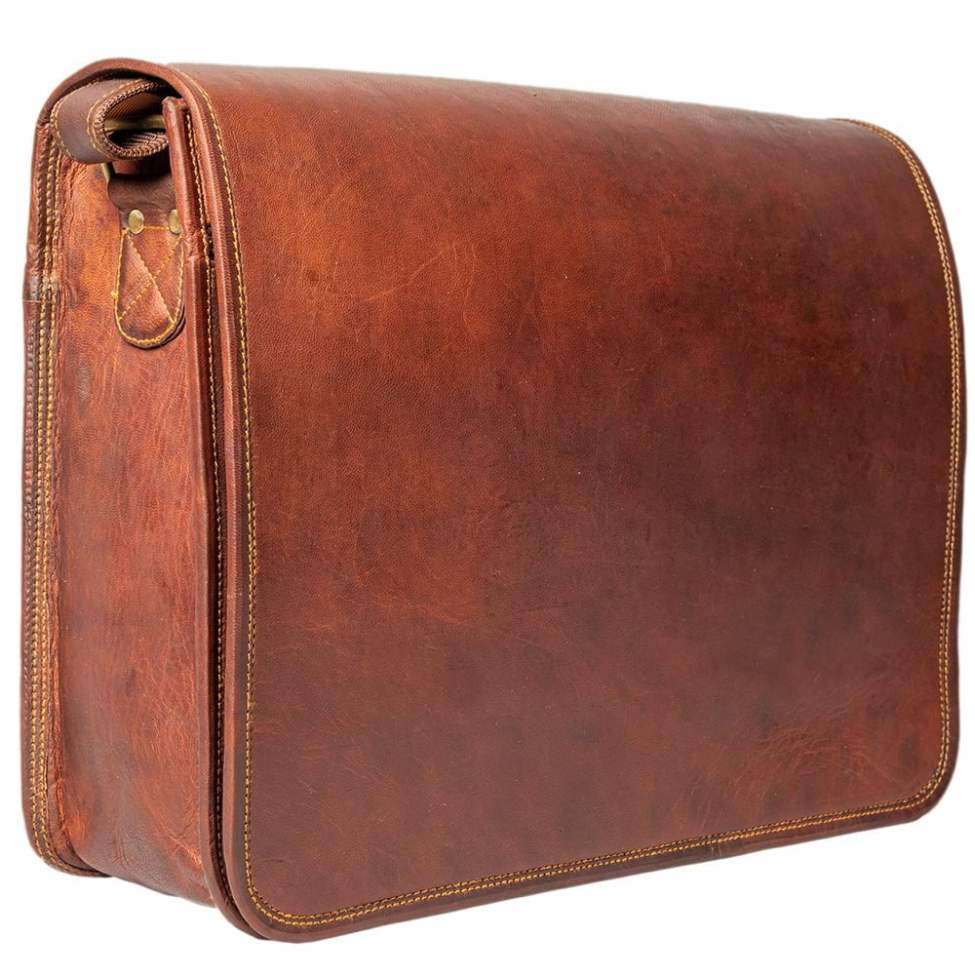 An application scenario or product detail of wholesale leather purses - Image 19