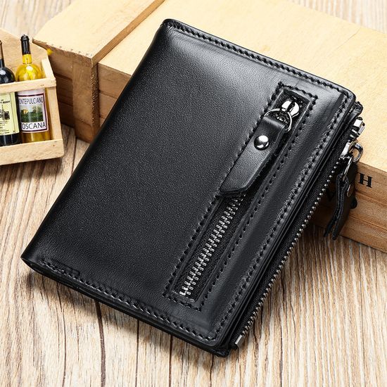 An application scenario or product detail of wholesale leather wallets - Image 17