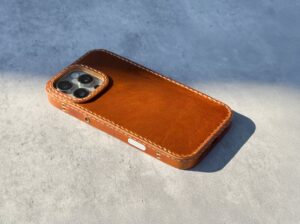 custom leather iphone case Material