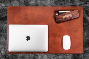custom leather desk mat Material