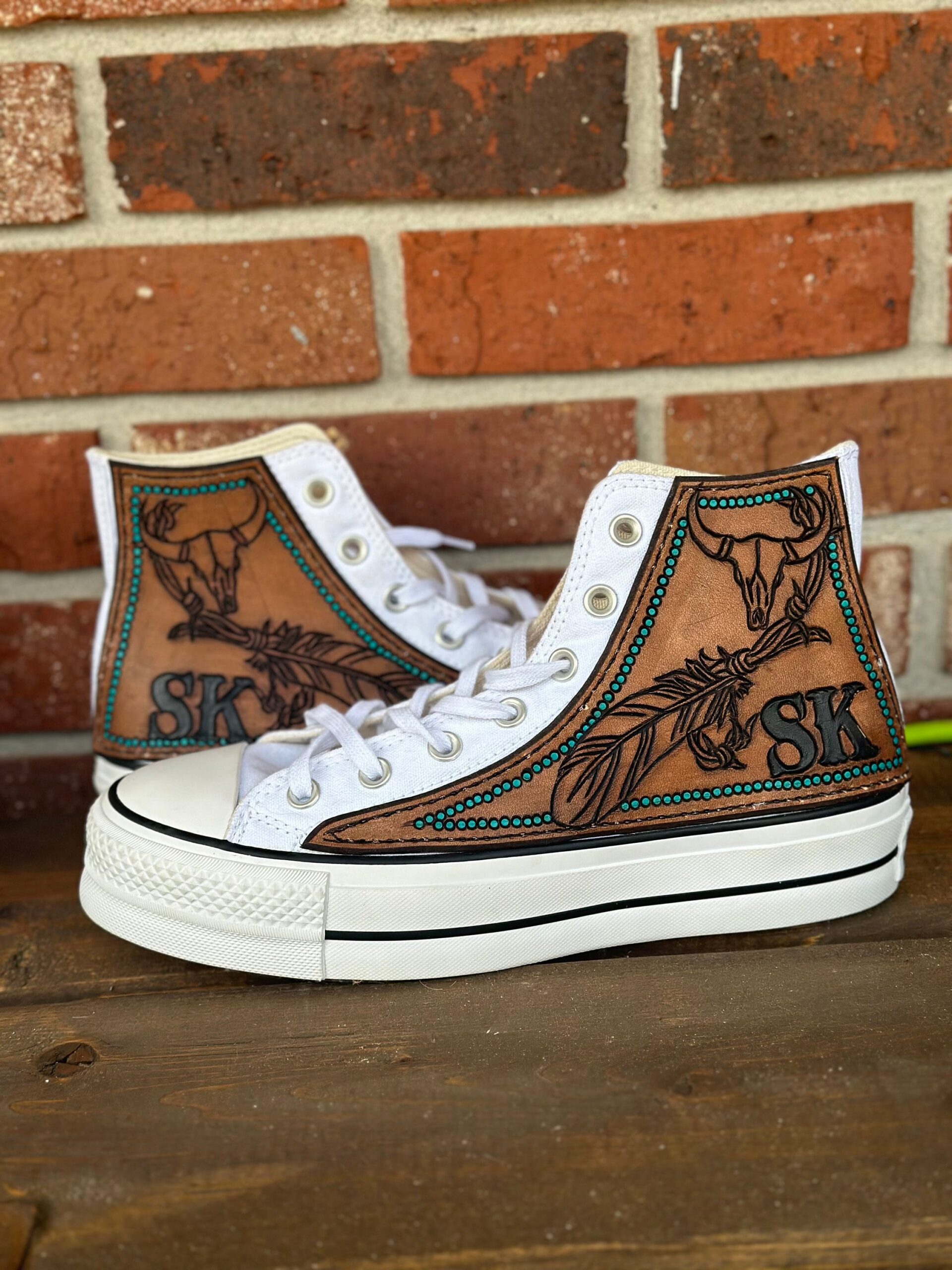 custom leather converse Material