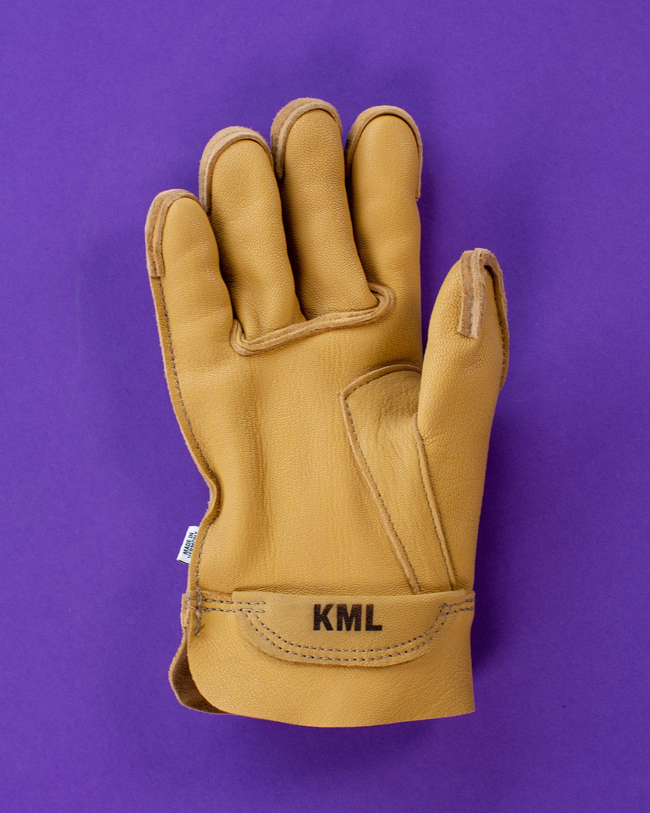 custom leather gloves